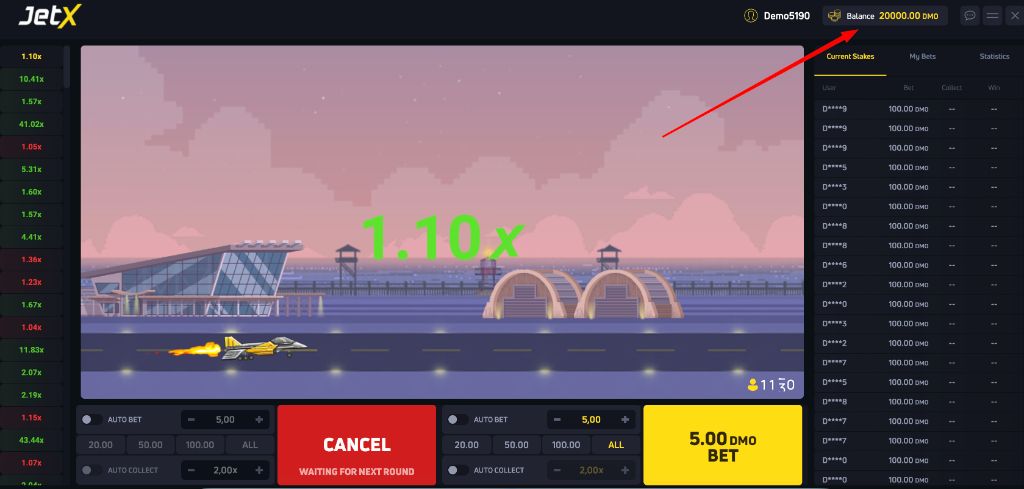 Игровой интерфейс с балансом и историей ставок